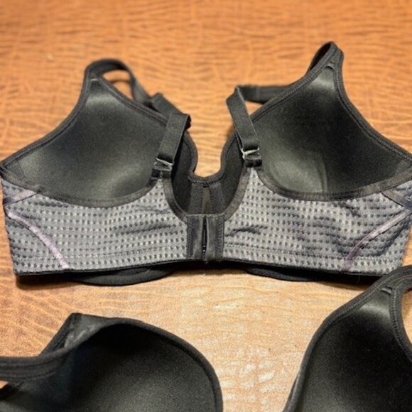 Berlei Sports Bra Size 36c Electrify Mesh Wired Bra - Black // set of 2 bras - Picture 8 of 9
